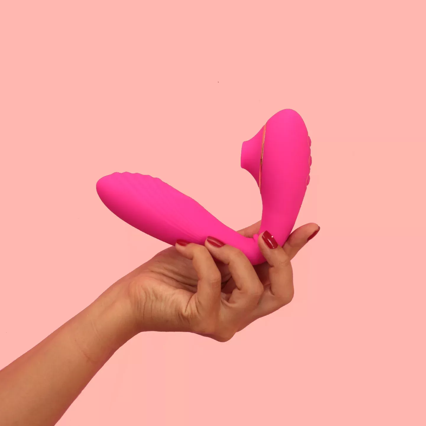 CLITO by PINK VIBES™ – Clitoral Suction & Vibration | The Pink Case
