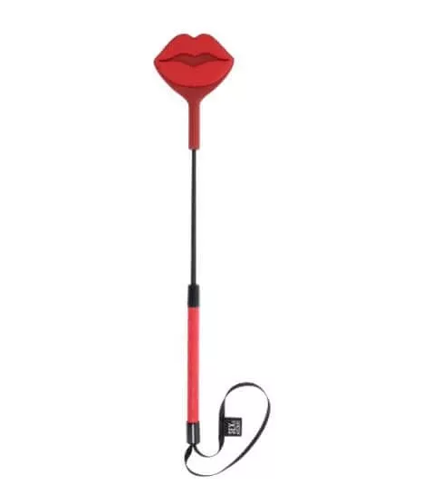 Ex's and Oh's Kiss Crop
