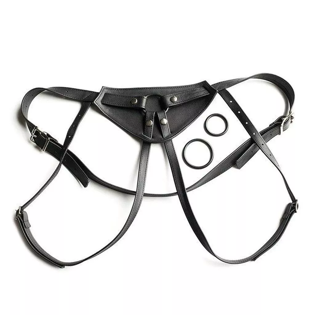 Full Curves Leather Strapon Harness | Stockroom
