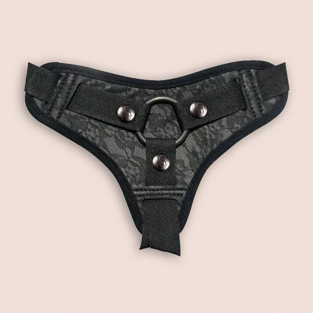 Sincerely Lace Harness | strap on kit